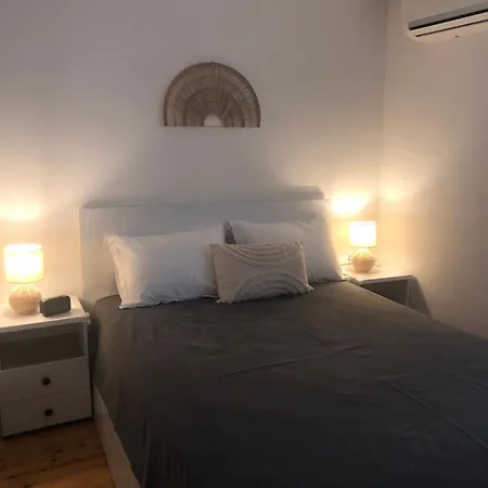 Stelios Seaside 아파트